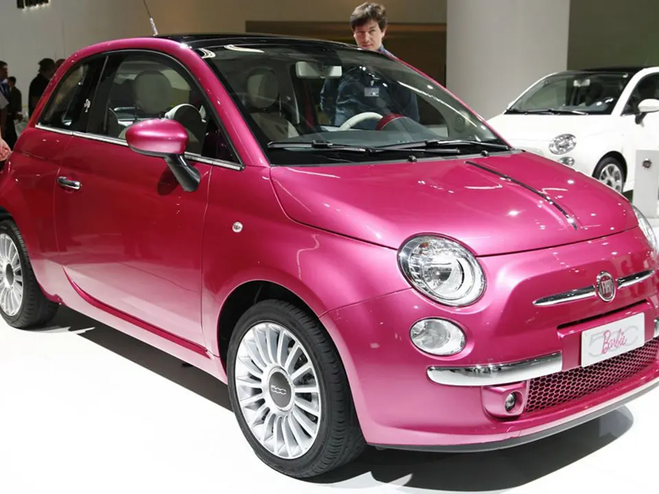 Fiat-500-Barbie